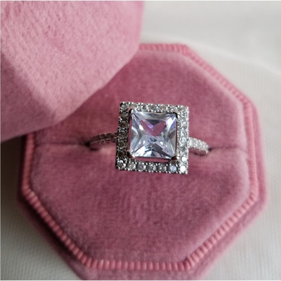 Swarovski Elements 925 Sterling Silver Princess CZ Diamond Solitaire Ring NEW - Picture 8 of 8